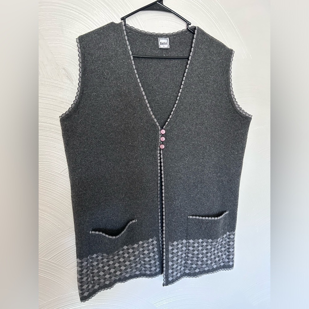 Belin Made In Turkey Women’s Size L Grey Wool Blend Sweater Vest